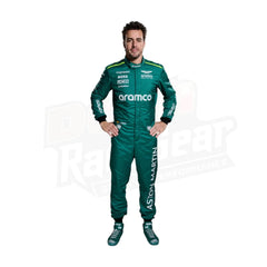 Rennanzug des Aston Martin F1 Teams von Fernando Alonso aus dem Jahr 2024
