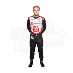 Rennanzug des Haas F1 Teams 2024: Kevin Magnussen, Nico Hülkenberg