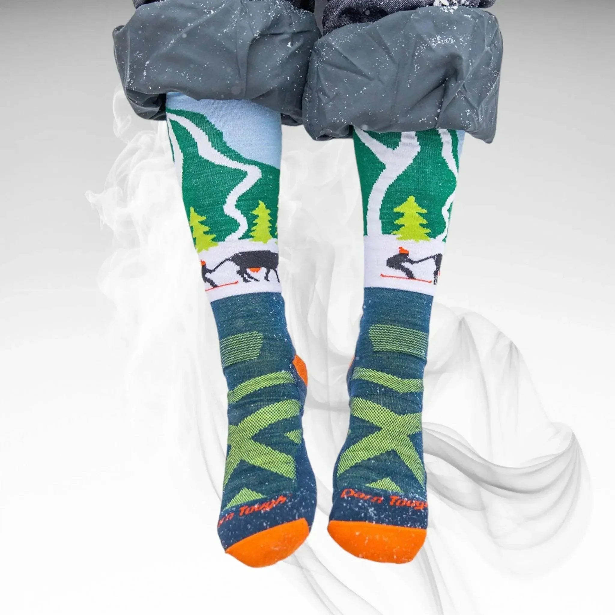 Darn Tough JR Pow Cow Midweight Ski Socks